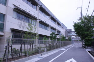 西側校舎